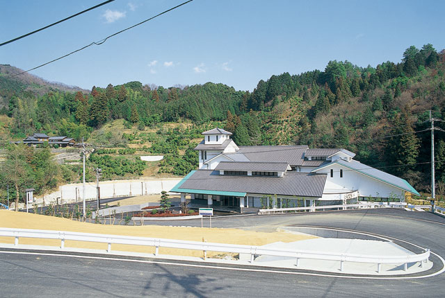 せせらぎ交流館